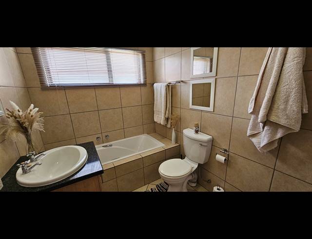 2 BEDROOM TOWNHOUSE FOR SALE IN MEYERSDAL
